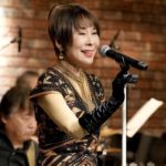 ■原田悠里が東京・赤坂のＢｰｆｌａｔで71歳のバースデーライブを開催。来年は、新曲「運試し」で大ヒットを狙う 。